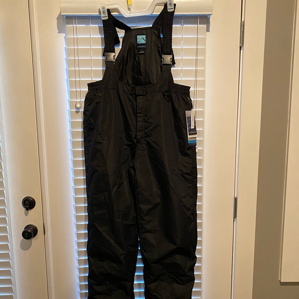 Iceberg Snow Bib